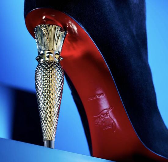 via:Instagram@louboutinworld