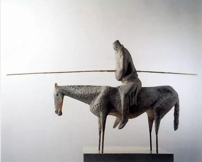 冬季草原 / 张克端 / 85 × 170 × 50 cm / 石膏 / 1985