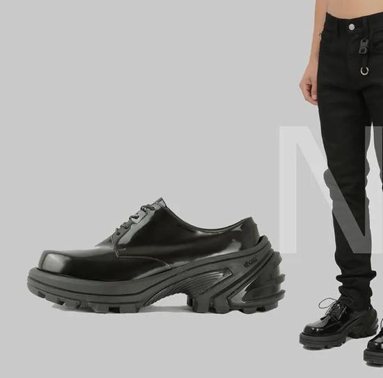 1017 ALYX 9SM