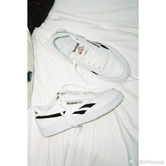 品牌:Reebok