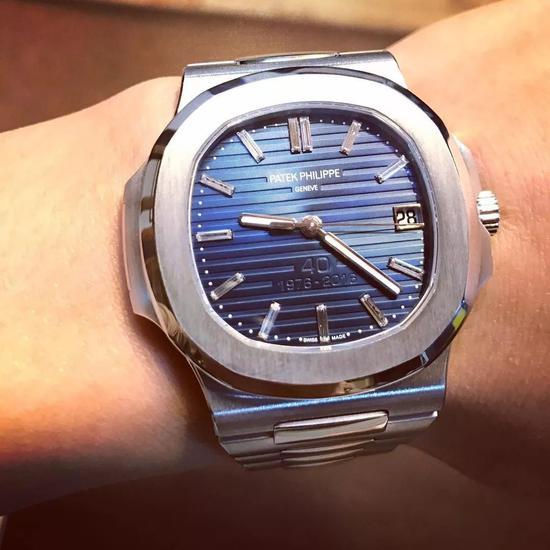 PATEK PHILIPPE 5711/1P