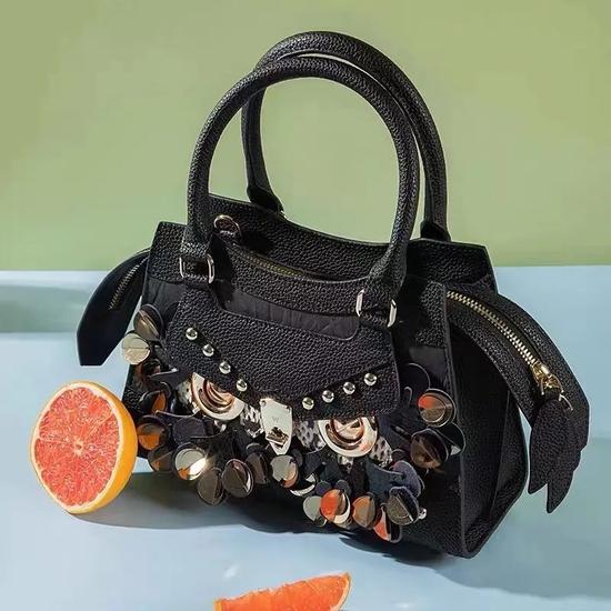 Wanaccessory 万蔻 牛皮纸 合作款包袋