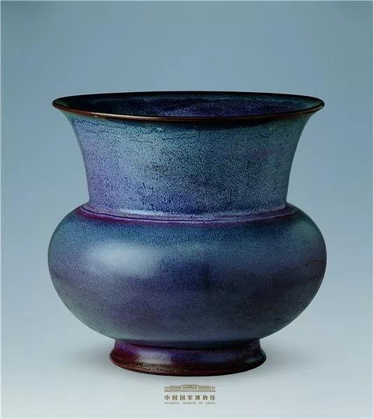 宋·钧窑玫瑰紫大花盆,高22.7厘米,口径23.4厘米,国家博物馆藏