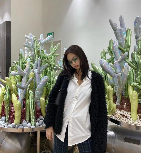 不同款式的眼镜通通轻松驾驭