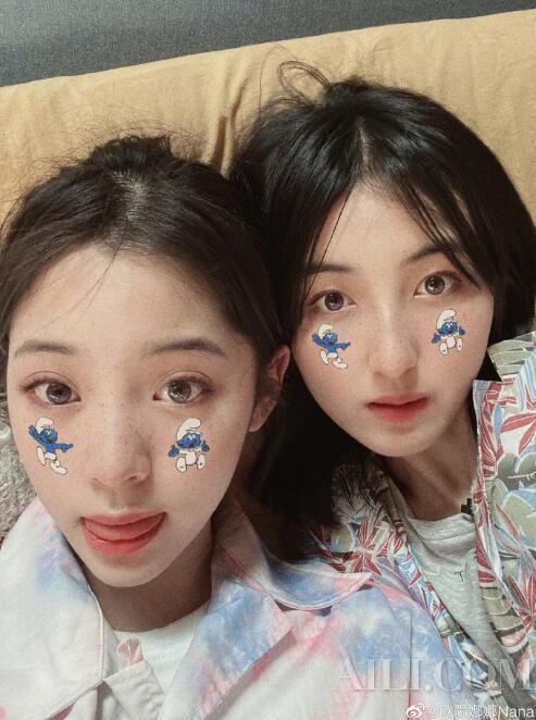 图片来源:欧阳娜娜微博)
