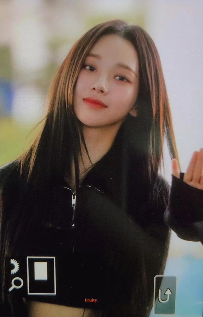 图源来自:新浪微博@:柳智敏_Karina68