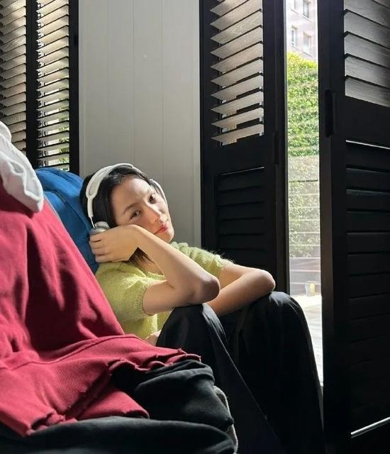 工装裤依然是春夏王炸穿搭单品?这么穿不帅都难