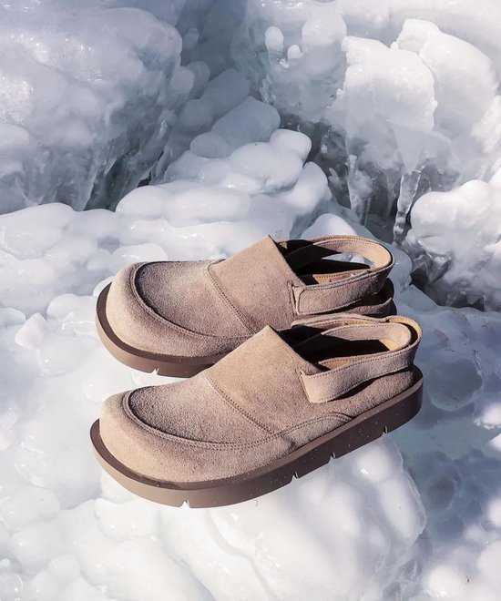 YASE Spider Leather Sneakers & Cowhide Vello S | Via Instagram @yase_shoes