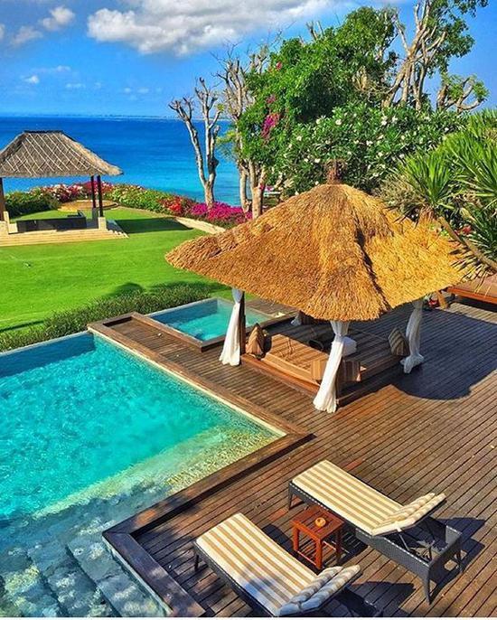 The Villas at AYANA Resort酒店 图片来源自Pinterest Leona Ducheneaux