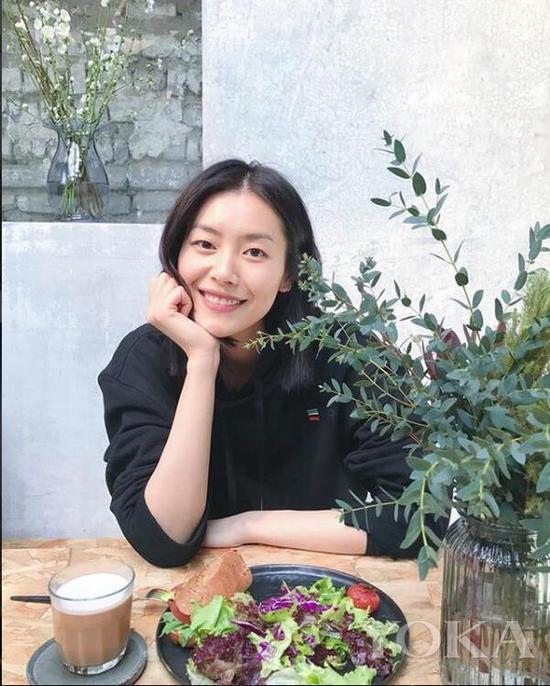 刘雯 图片来自ins
