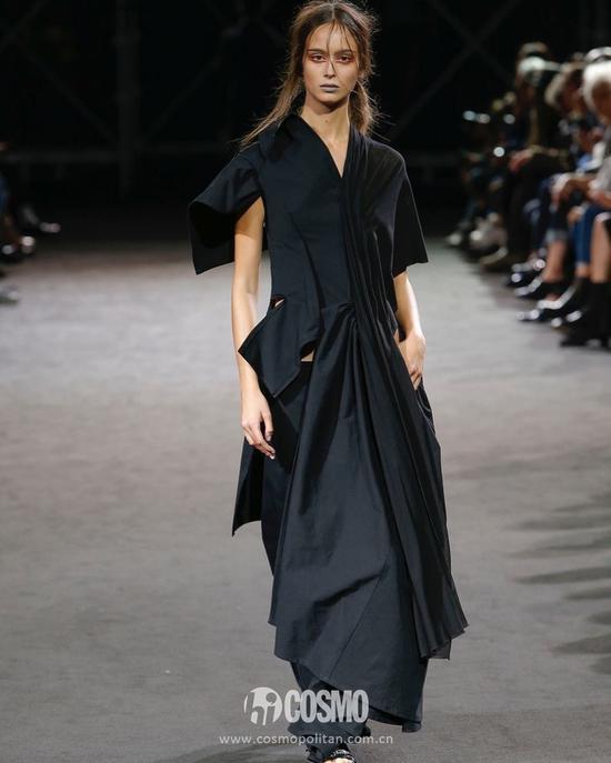Yohji Yamamoto SS19 collection