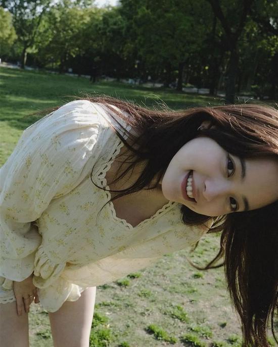 裙子:ORDAYS