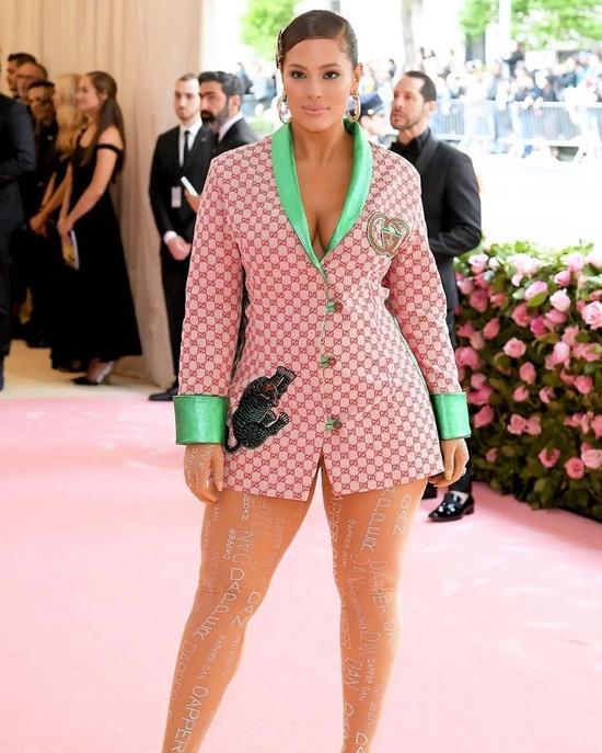 Floyd Mayweather / Ashley Graham