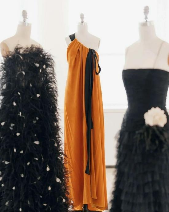Oscar de la Renta 推出官方转售平台