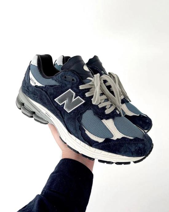 New Balance 2002R Refined Future