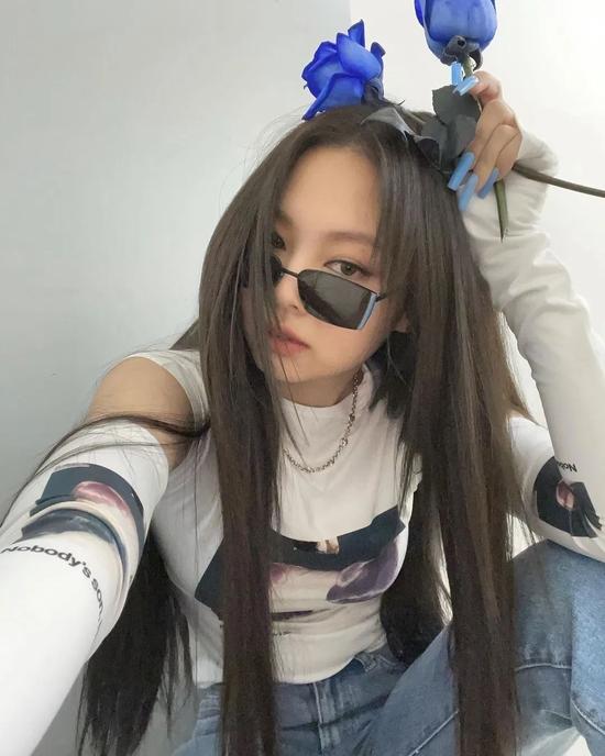 无边框异形镜片墨镜,轻松get复古未来感