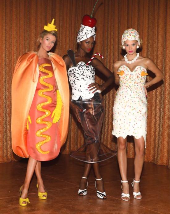 Moschino 2022 Resort Ready-to-Wear