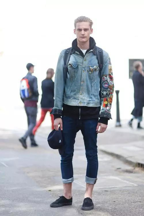 这样挽裤脚有点过了……