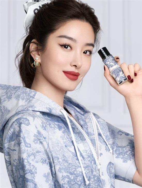 Dior迪奥中国品牌大使 杨采钰