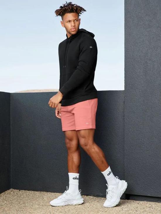 Alo Yoga的Chill Short