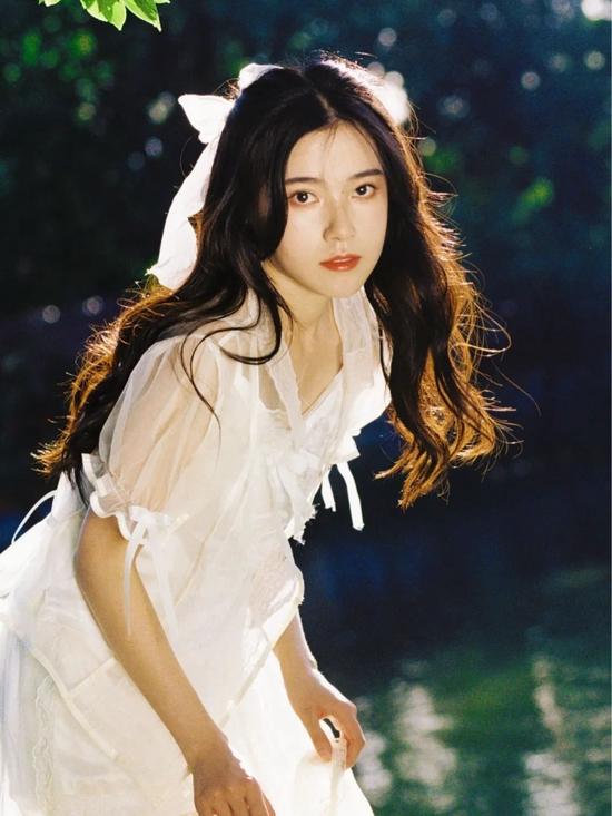 图源:静镜婧