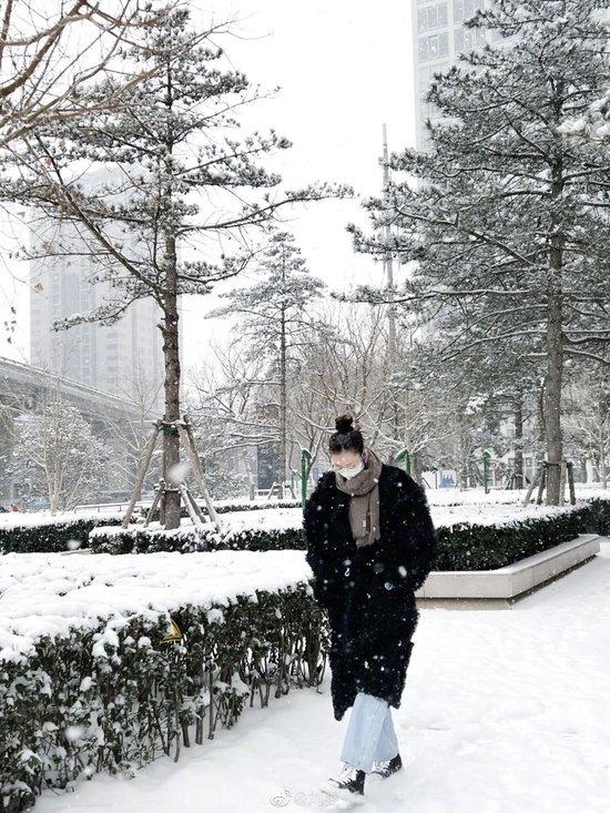 下雪天拍照氛围感 来看看刘诗诗白鹿同款雪景照怎么拍