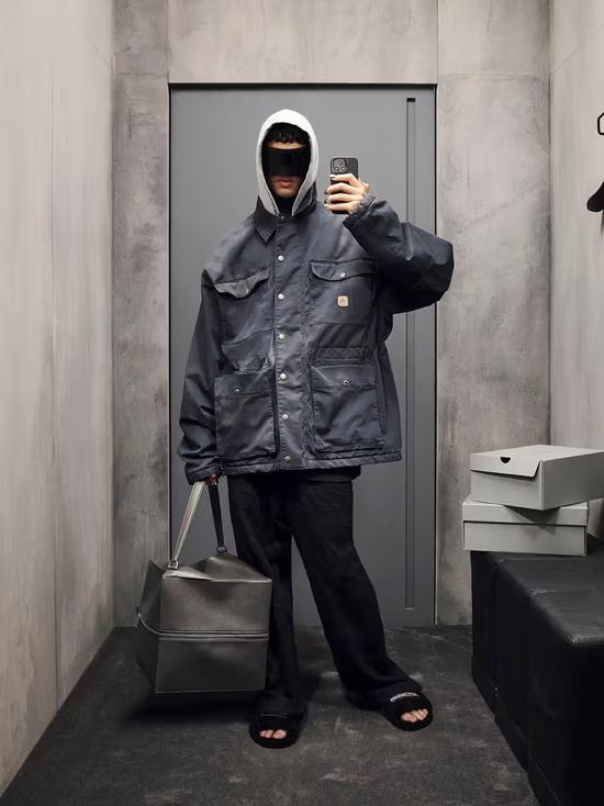 Balenciaga 2022 秋冬秀场 / 2023 秋冬型录