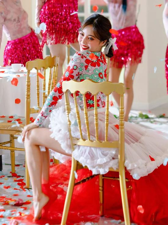 图源:《flower shower》