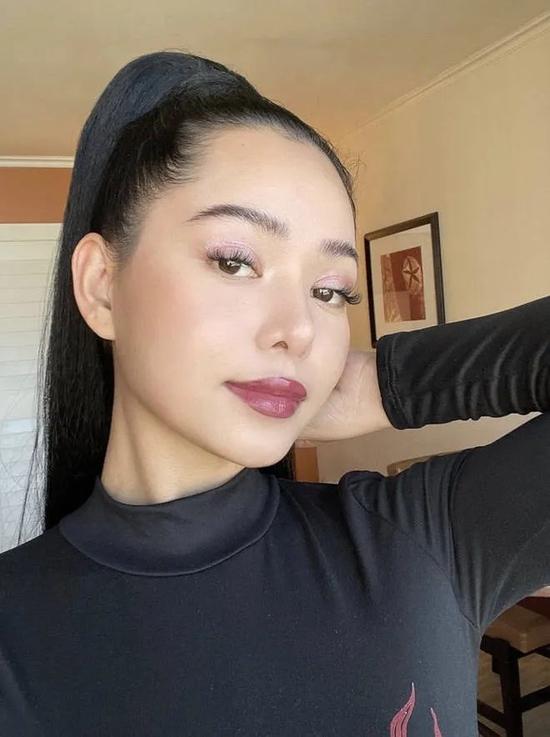 Tyga前女友Bella Poarch
