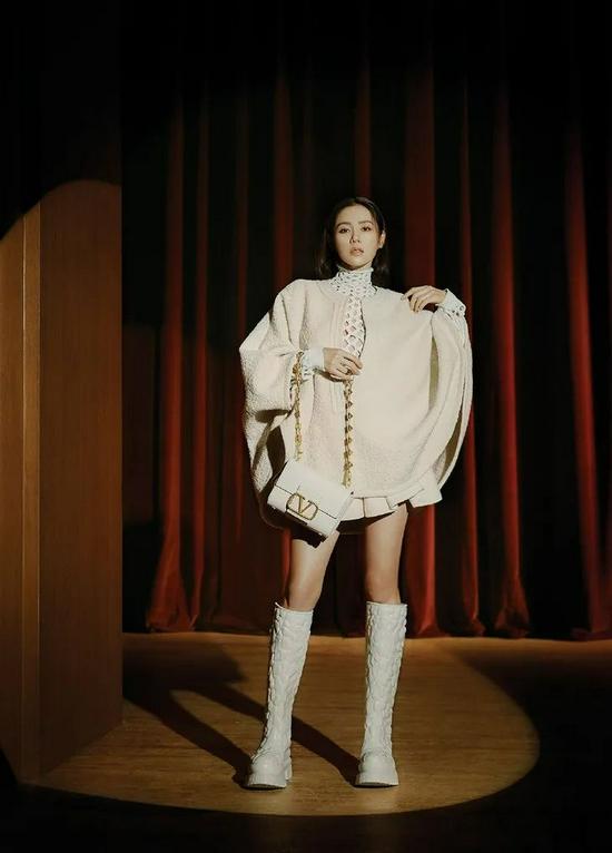 孙艺珍出镜 Valentino2021秋冬系列广告大片