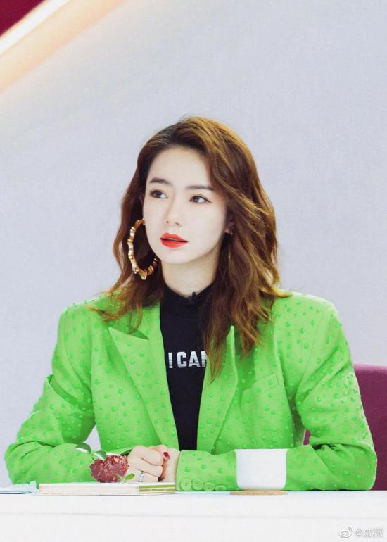 图源:微博@戚薇