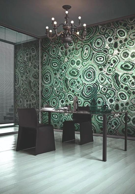 设计师 Greg Natale 为 Bisazza 设计的 New Malachite Green 图案