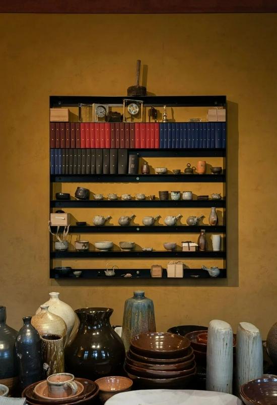 Theaster Gates 在 Prada 荣宅的特定场域展览