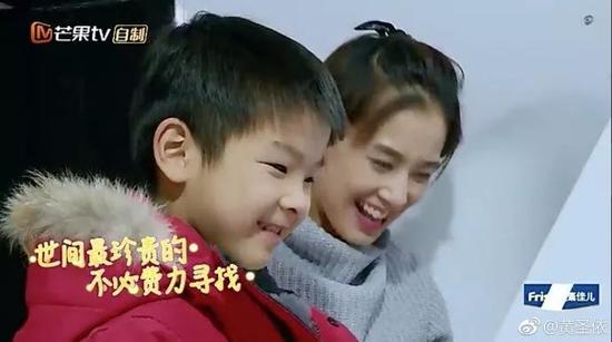 啊,小孩子怎么可以这么可爱!