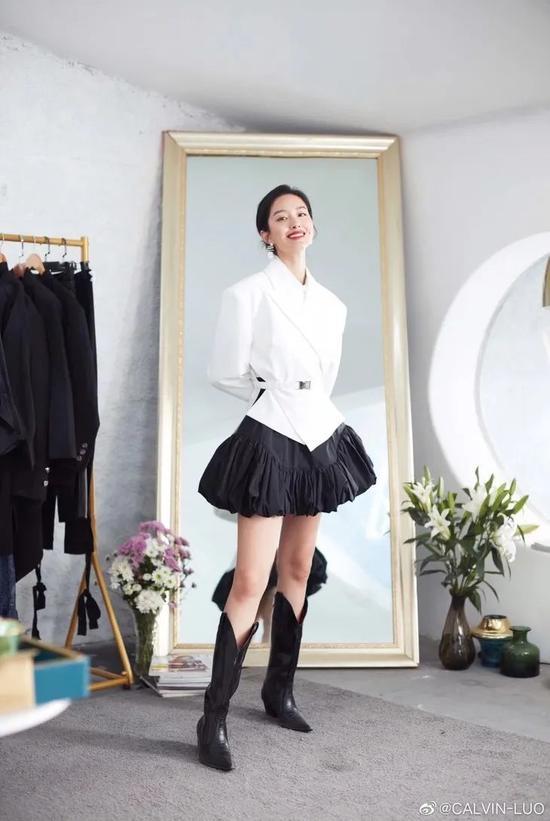 西服售价:3360元