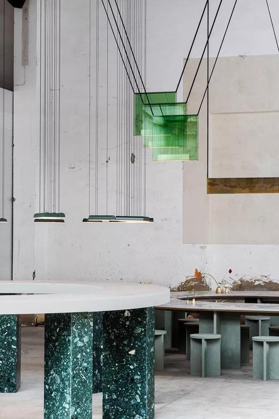 作品:Caffé Populaire,设计:Lambert & Fils + DWA Design Studio