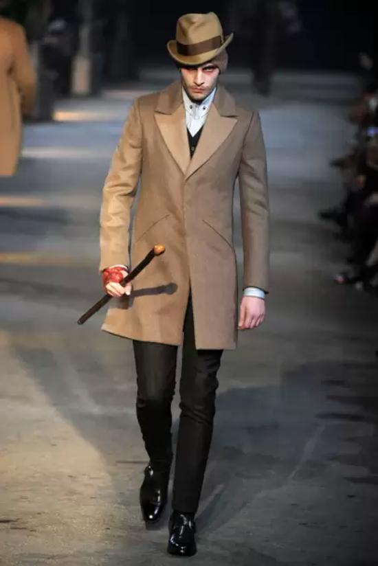 Alexander McQueen AW 2009 / Via GQ