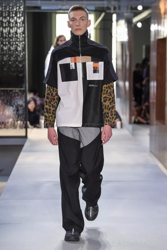 相较于女装部分,由Riccardo Tisci设计的Burberry男装部分表现更为出色