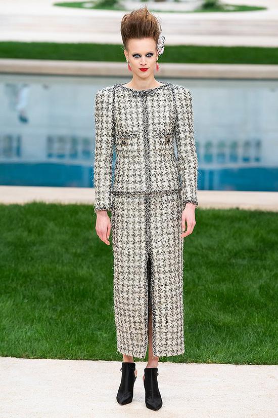 Chanel 2019春夏高定系列 图片来源:Vogue Runway