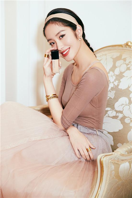 DIOR迪奥香氛世家大使 杨采钰