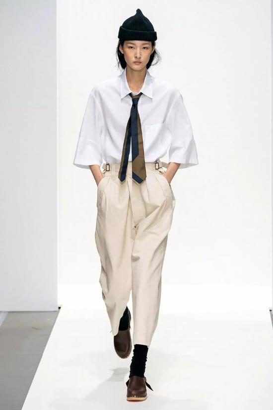 时装单位 Margaret Howell Spring 2020 秀场