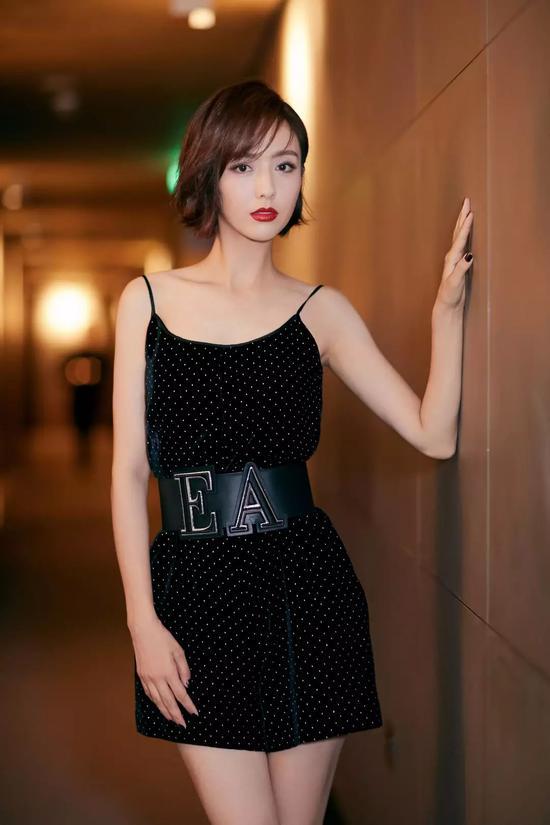 图源:微博@Hello佟丽娅