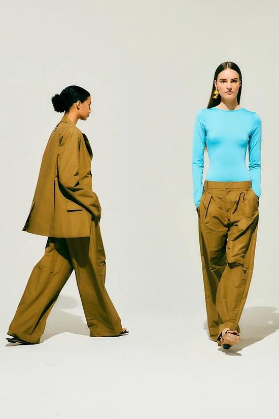 Tibi 2022春夏系列