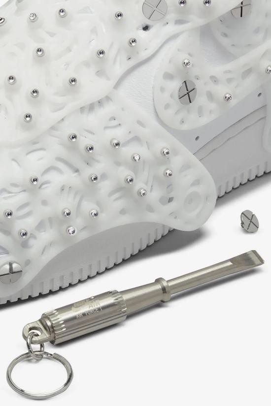 SWAROVSKI x Nike Air Force 1