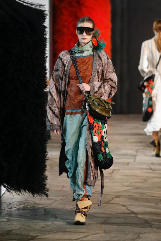 Loewe S/S 2019 READY-TO-WEAR