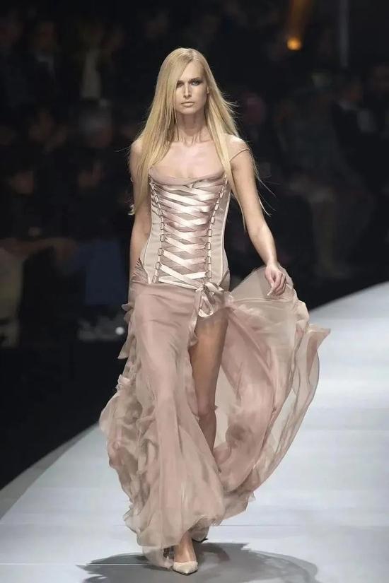 Versace 2003