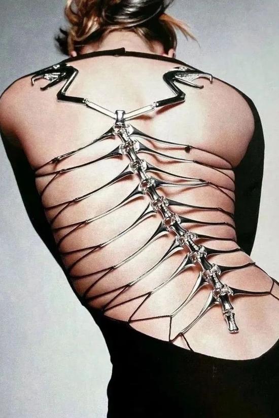 2021金球奖;Roberto Cavalli 2000
