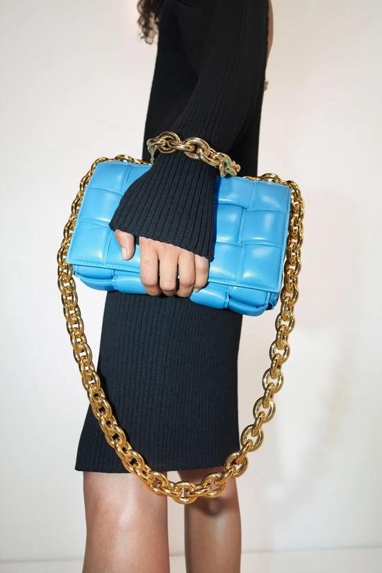 Daniel Lee 为 Bottega Veneta 打造了一系列新品牌标志