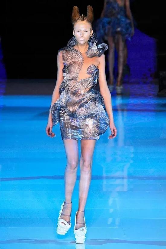 Alexander McQueen 2010春夏系列