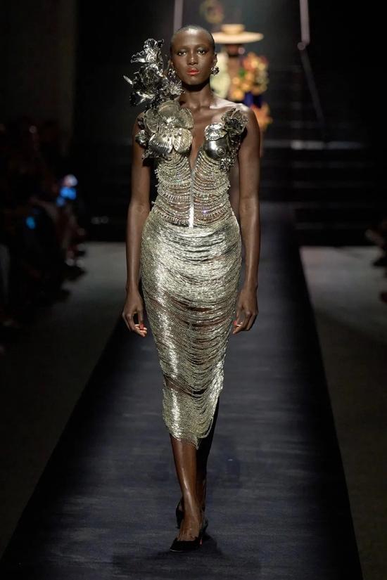 Schiaparelli 2022 Fall Winter Haute Couture Collection